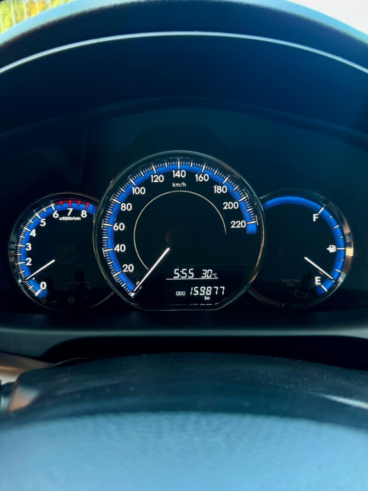 Toyota Yaris XS — foto 12